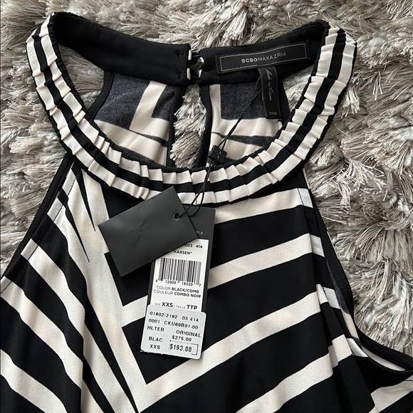 NWT BCBGMaxAzria “Karsen” Black & White Geometric Halter Maxi Dress – Size XXS - Picture 10 of 11